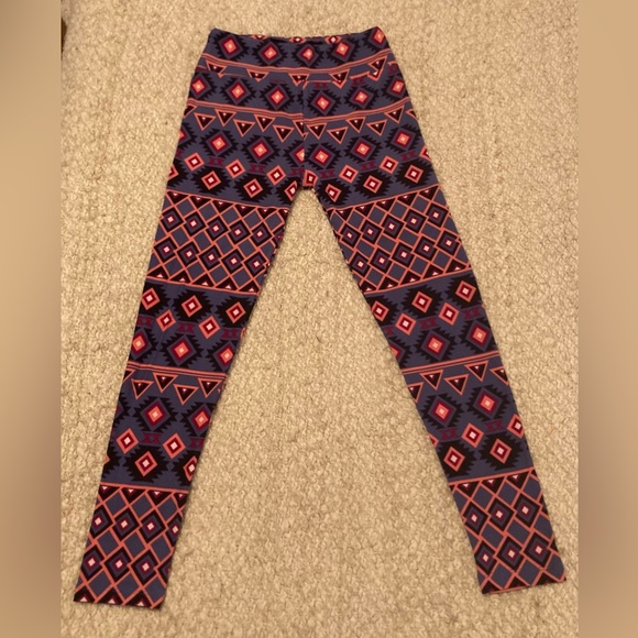 ๐3for$10๐ LulaRoe leggings purple print OS - Picture 3 of 8
